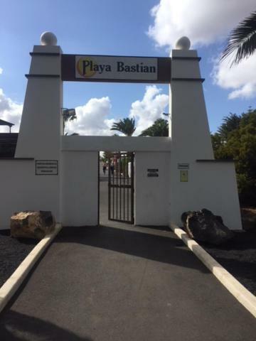 Reby Bastian Beach Costa Teguise Exterior photo